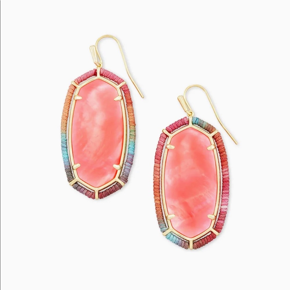 NWT Kendra Scott Threaded Elle Drop Earrings in Coral Illusion